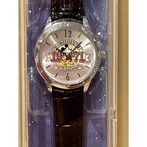 Walt Disney World 1971 Mickey Mouse Limited Release Watch NEW IN PACKAGING
